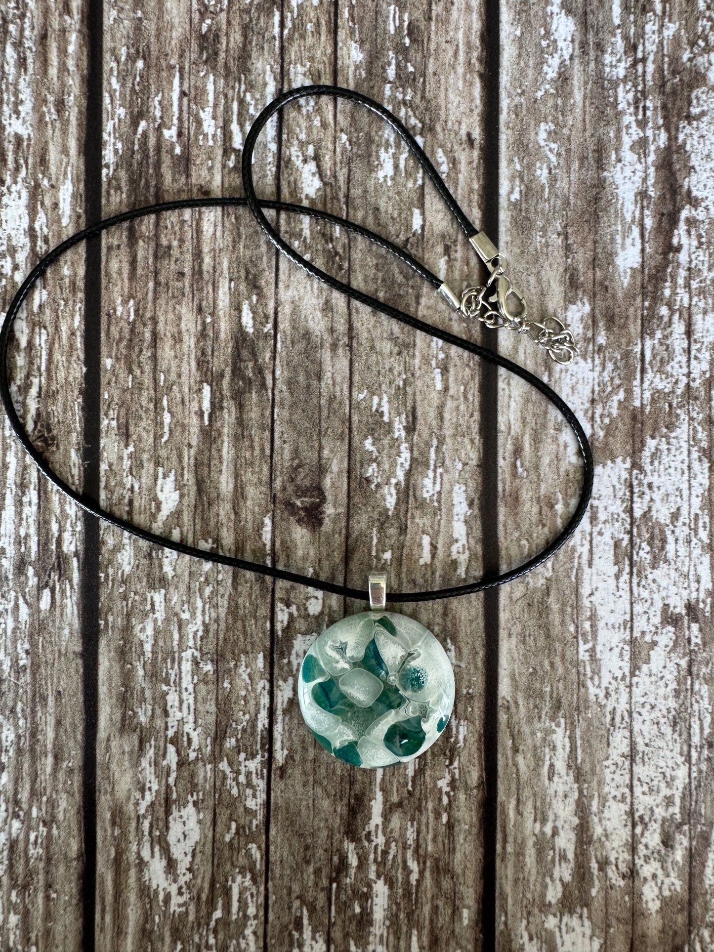 Round layered Glass Pendant
